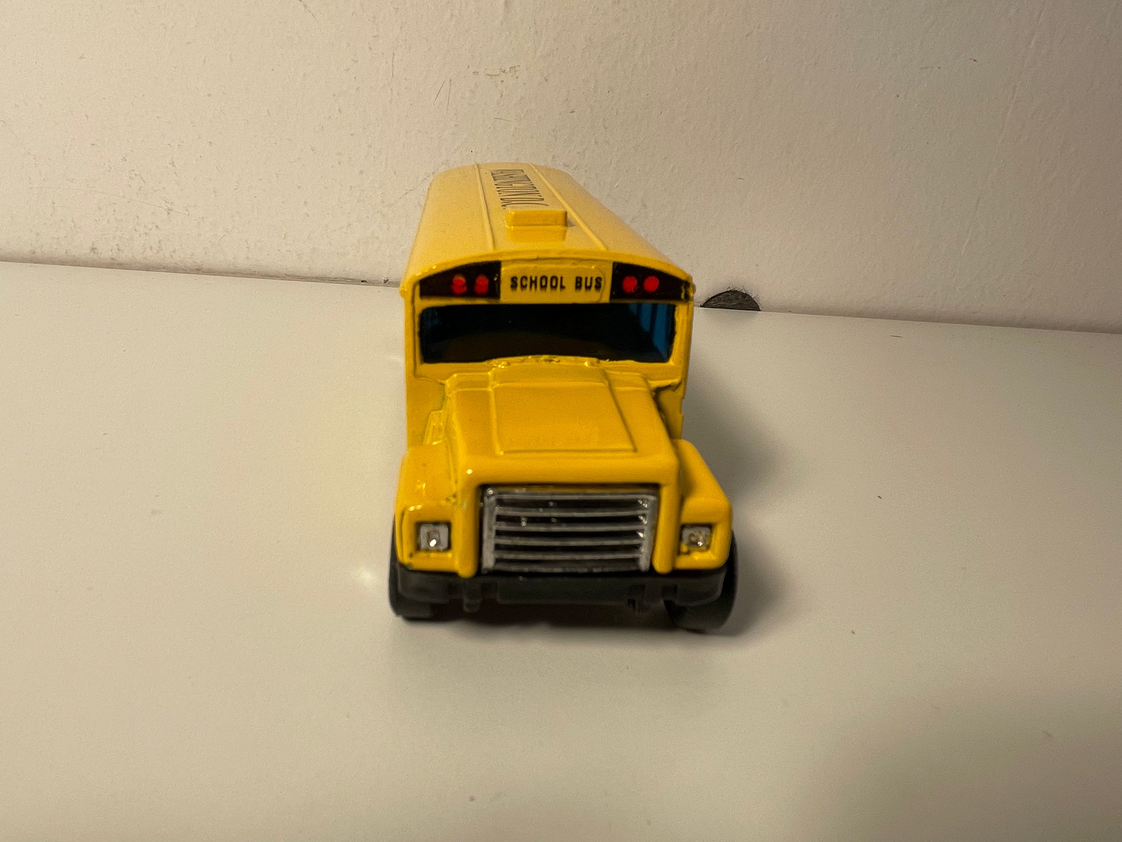 Bus scolaire anglais jaune - School bus