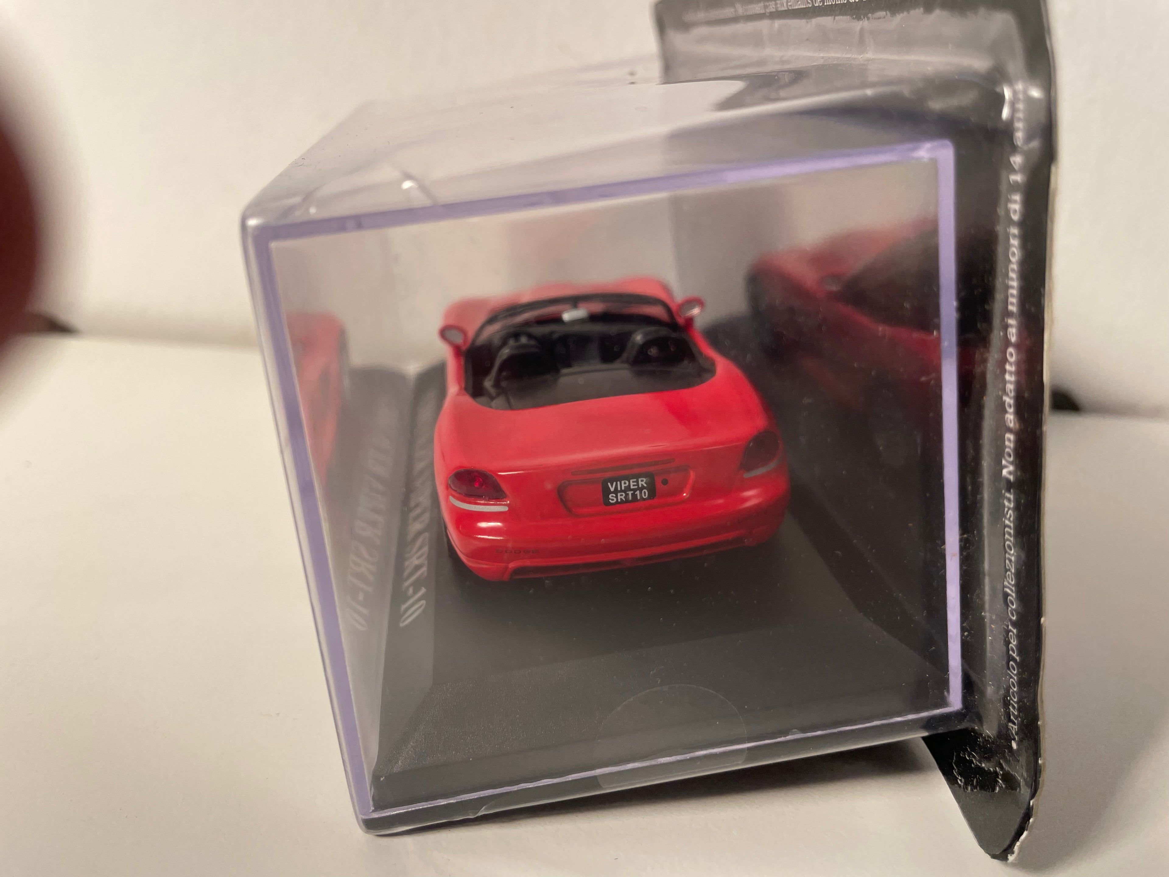 Chrysler Viper SRT-10 rouge (voiture américaine)
