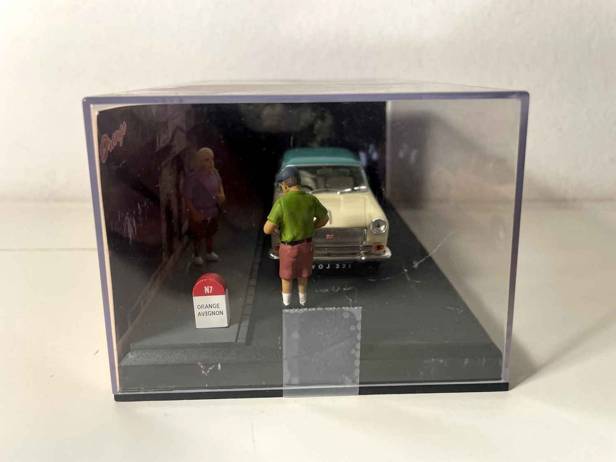 Austin Cambridge beige en groen - Nationale 7 - De blauwe route
