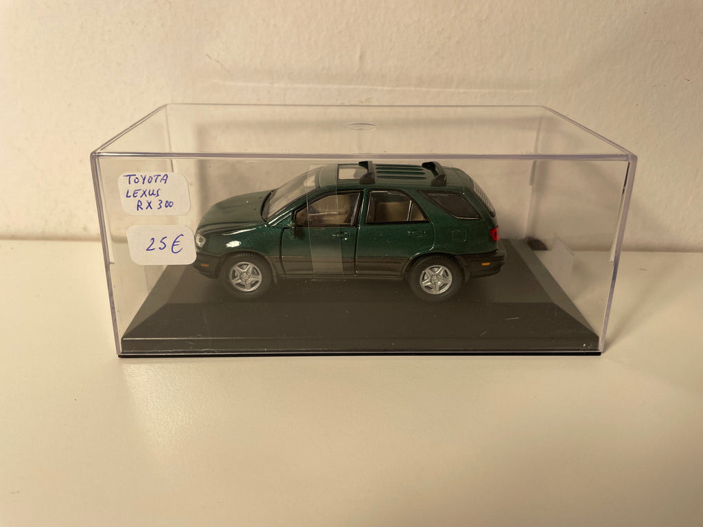 Toyota Lexus RX 300 Green
