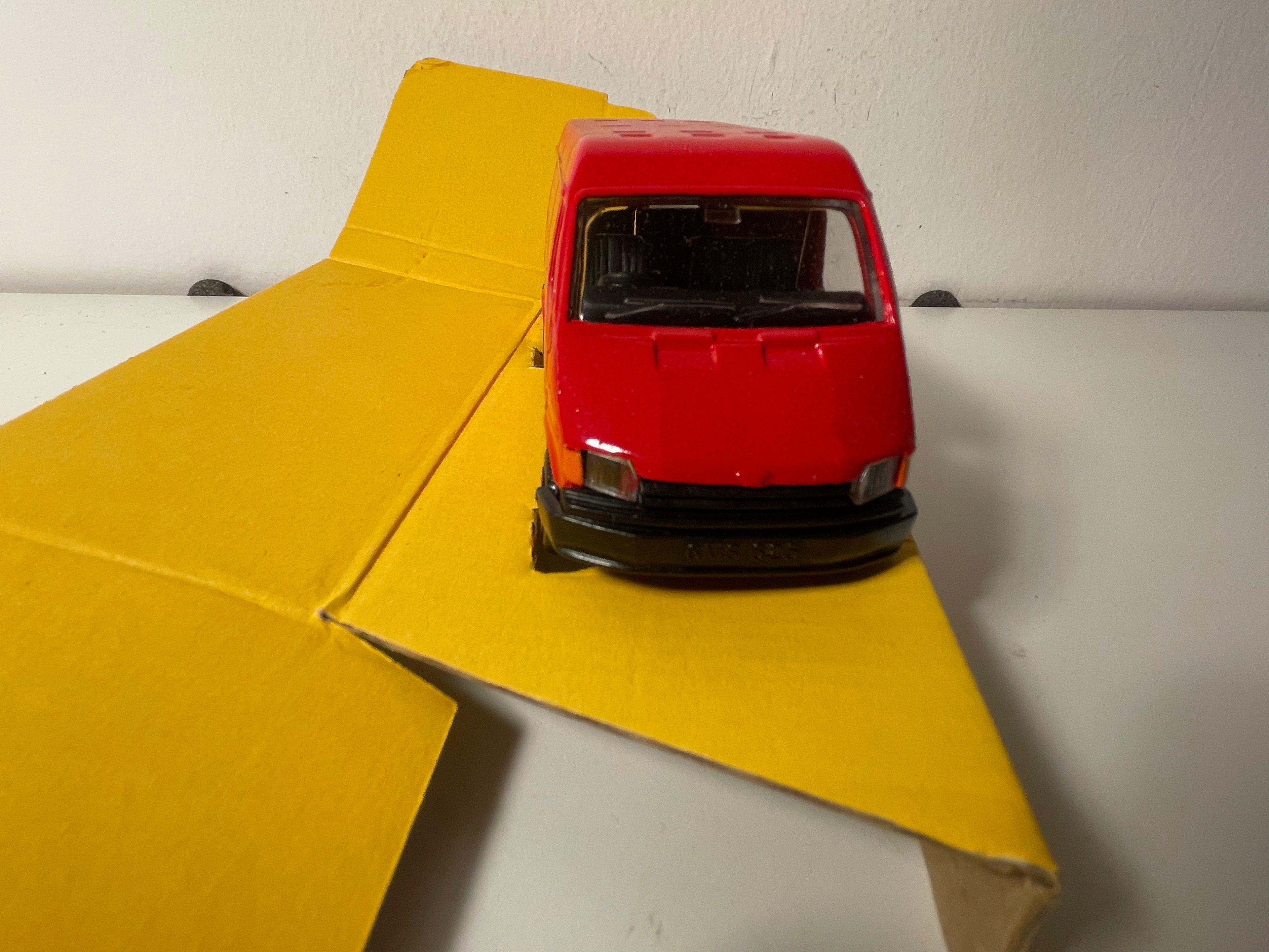 Roter Ford Transit Van - Data Post Postwagen - CORGI