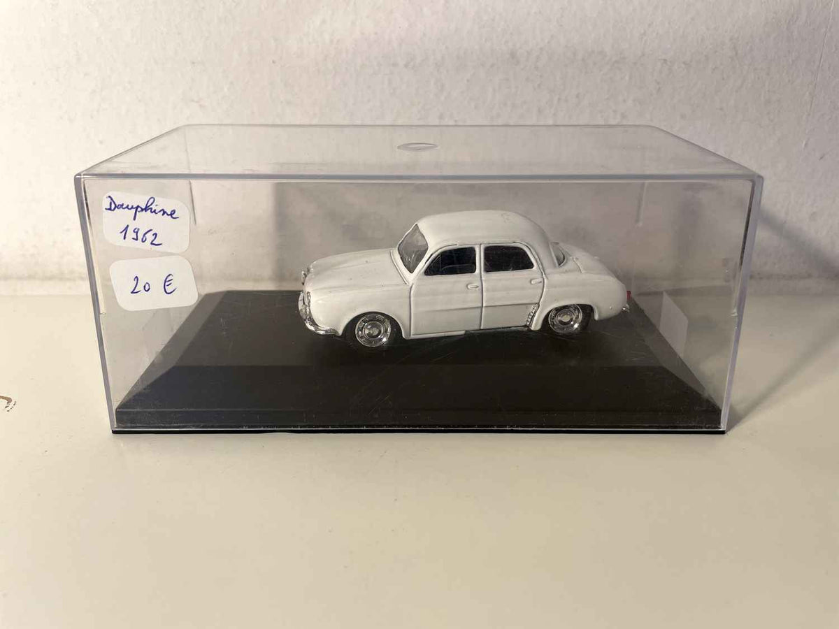 1962 wäisse Renault Dauphine