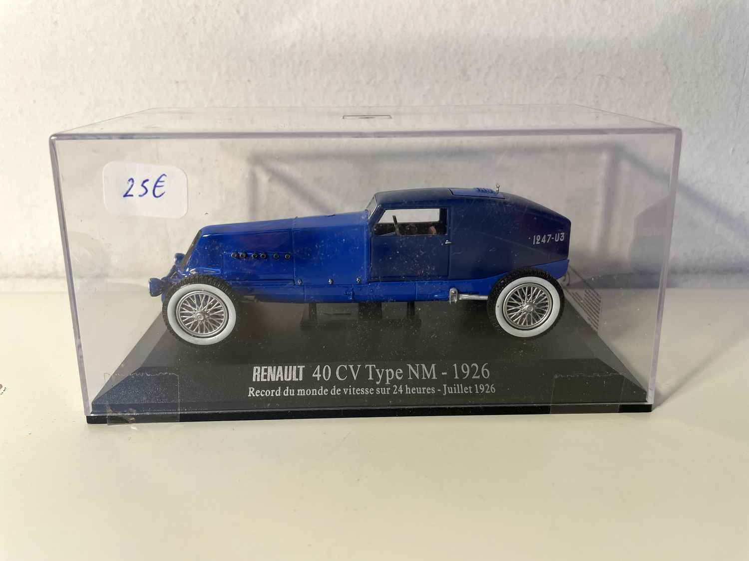 Renault 40 CV typ NM niebieski (24-godzinny rekord prędkości w lipcu 1926 r.)