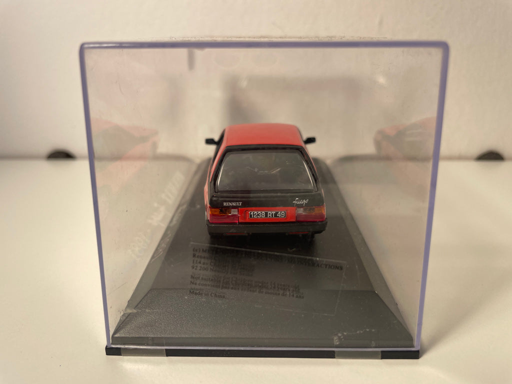 1981 roude Renault Fuego