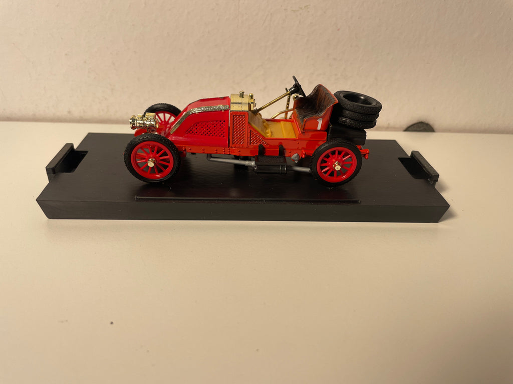 Renault GB 3B czerwony, z numerem 1 - BRUMM