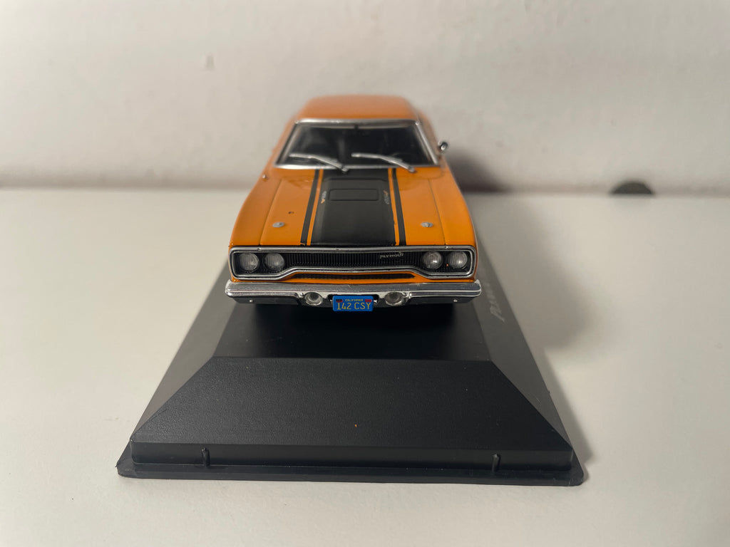Plymouth Road Runner arancione e nera del 1970
