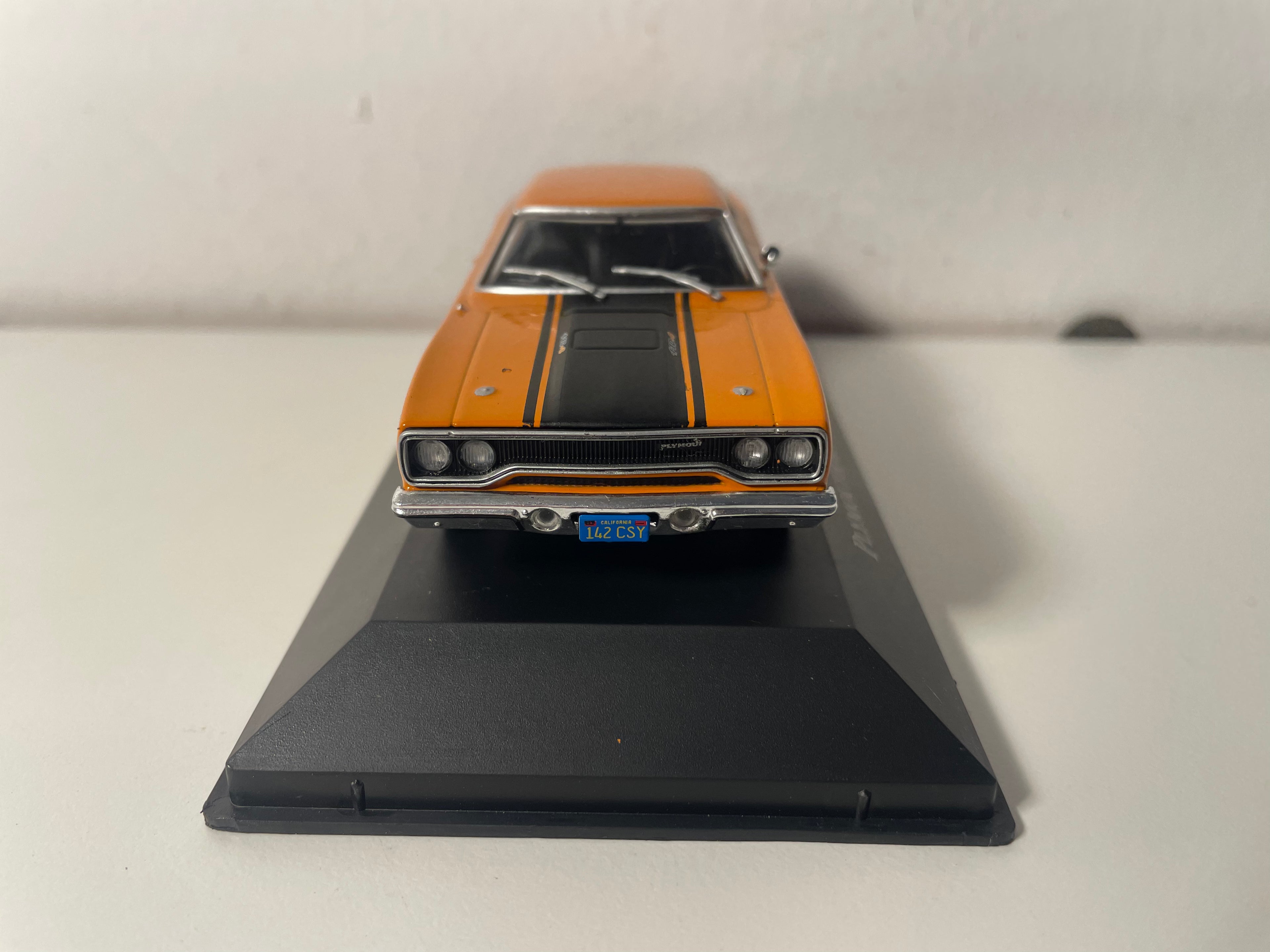 Plymouth Road Runner arancione e nera del 1970