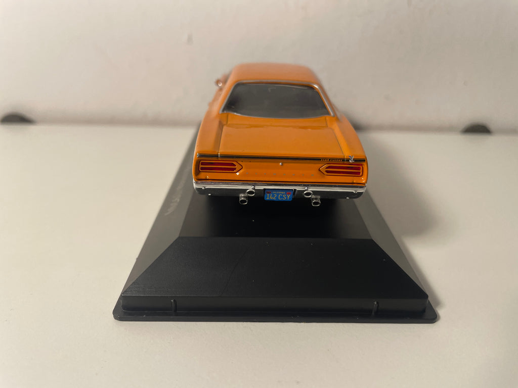 Plymouth Road Runner arancione e nera del 1970