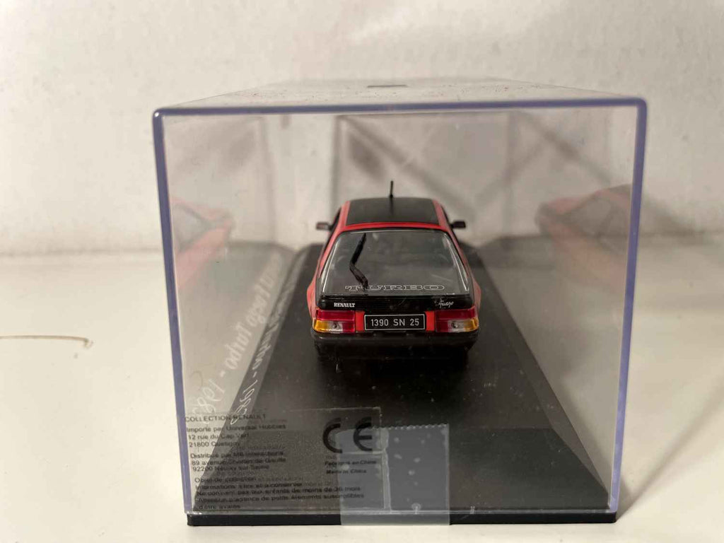 1983 Renault Fuego Turbo a rout mat schwaarzem Daach