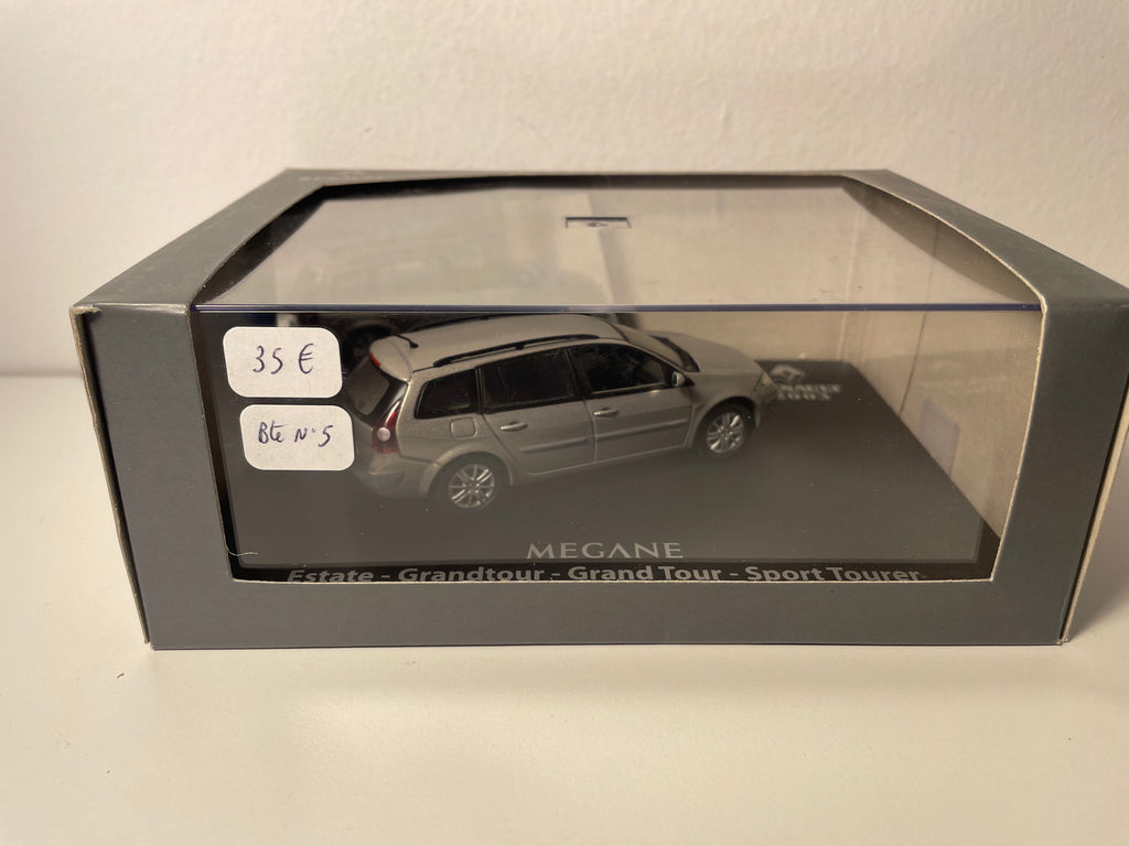 Renault Mégane Estate Grandtour grijs? van 2003 - ELIGOR - rechthoekige boxset (box nr. 5)