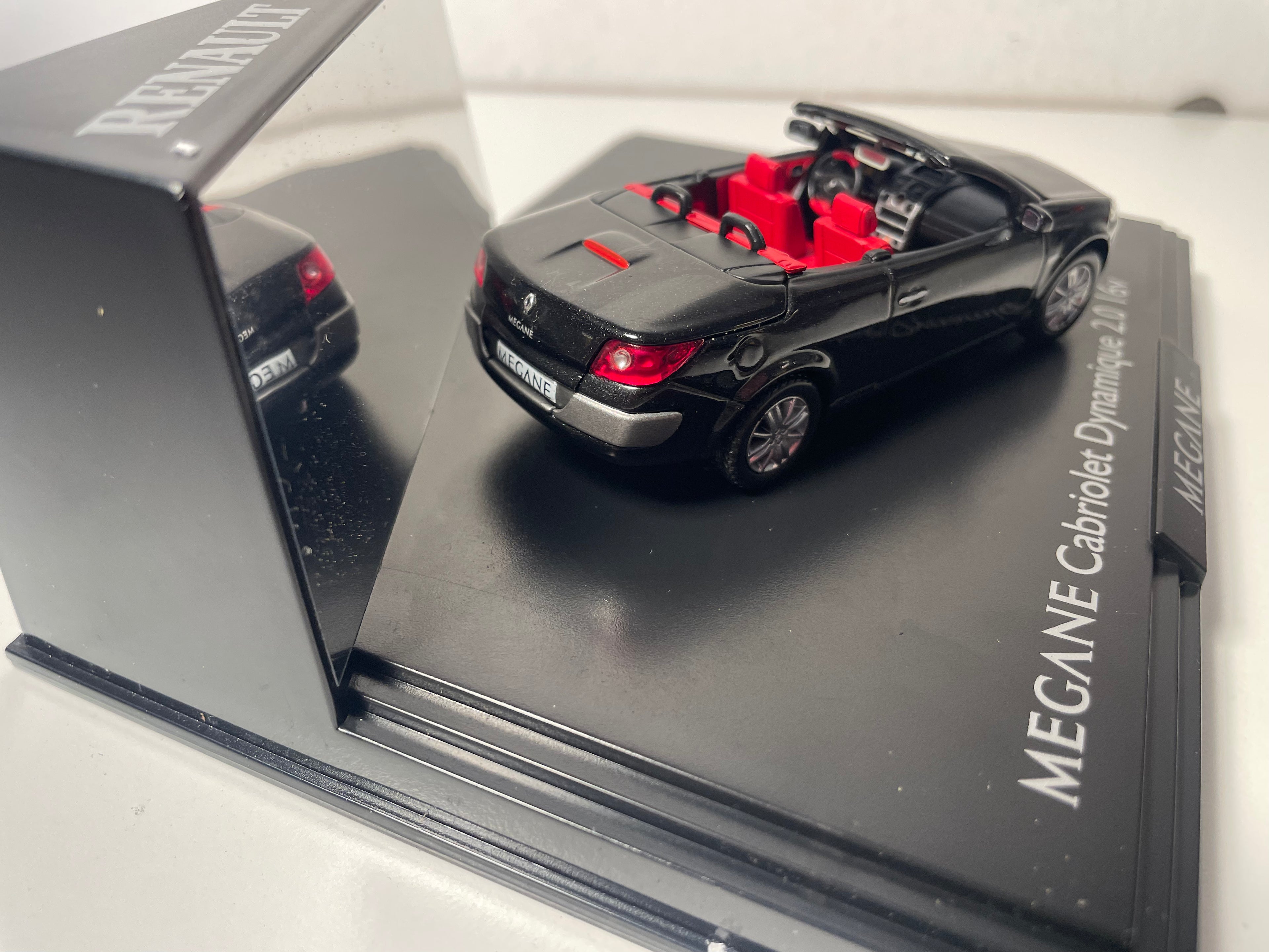 Renault Mégane cabriolet Dynamique 2.0 16v nero (nero perlato) - NOREV - scatola rettangolare (scatola n°6)