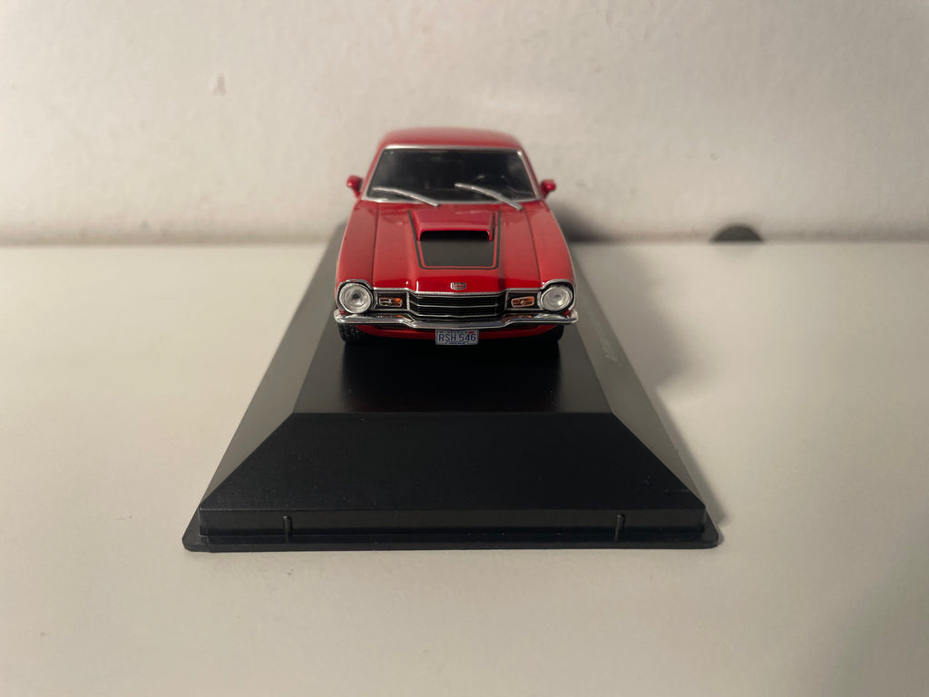 Mercury Comet GT rojo de 1971 (auto americano)