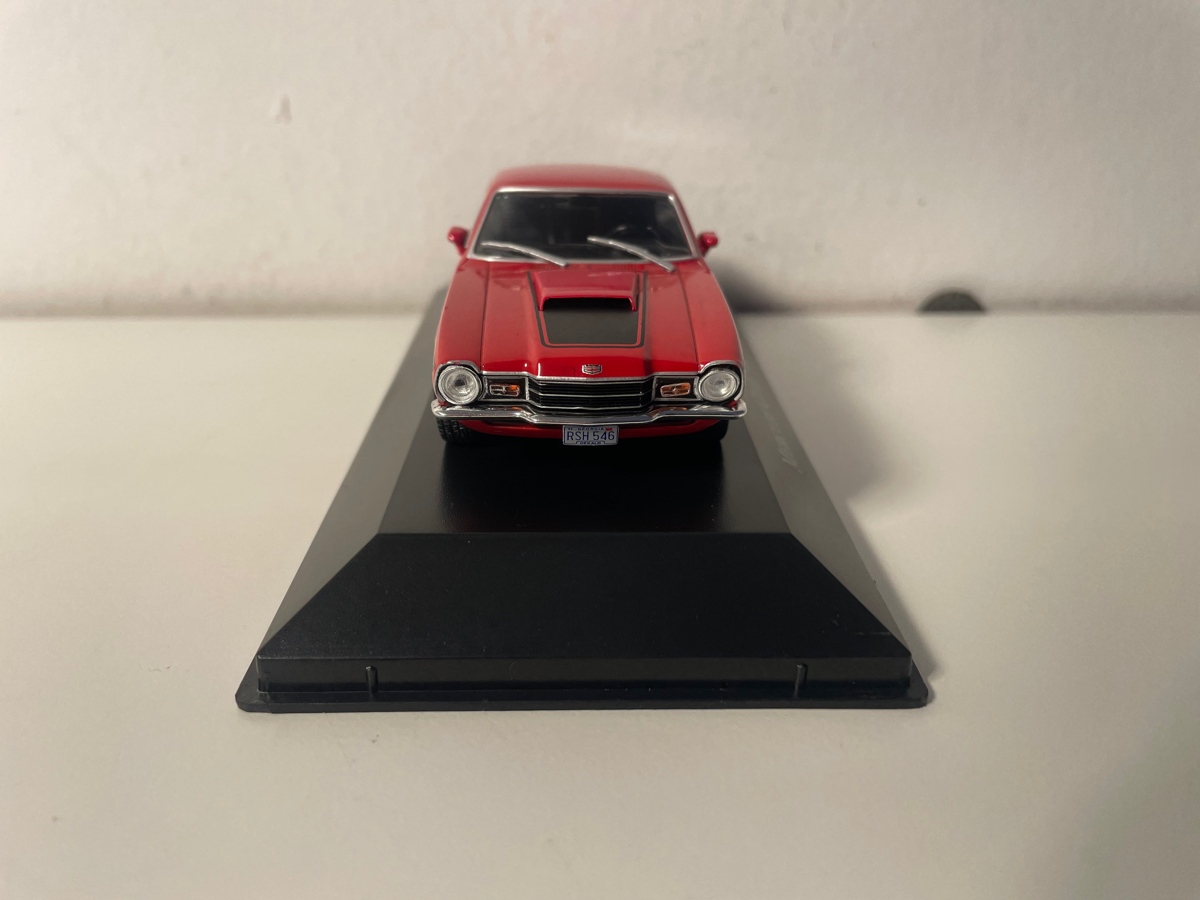 Mercury Comet GT rojo de 1971 (auto americano)