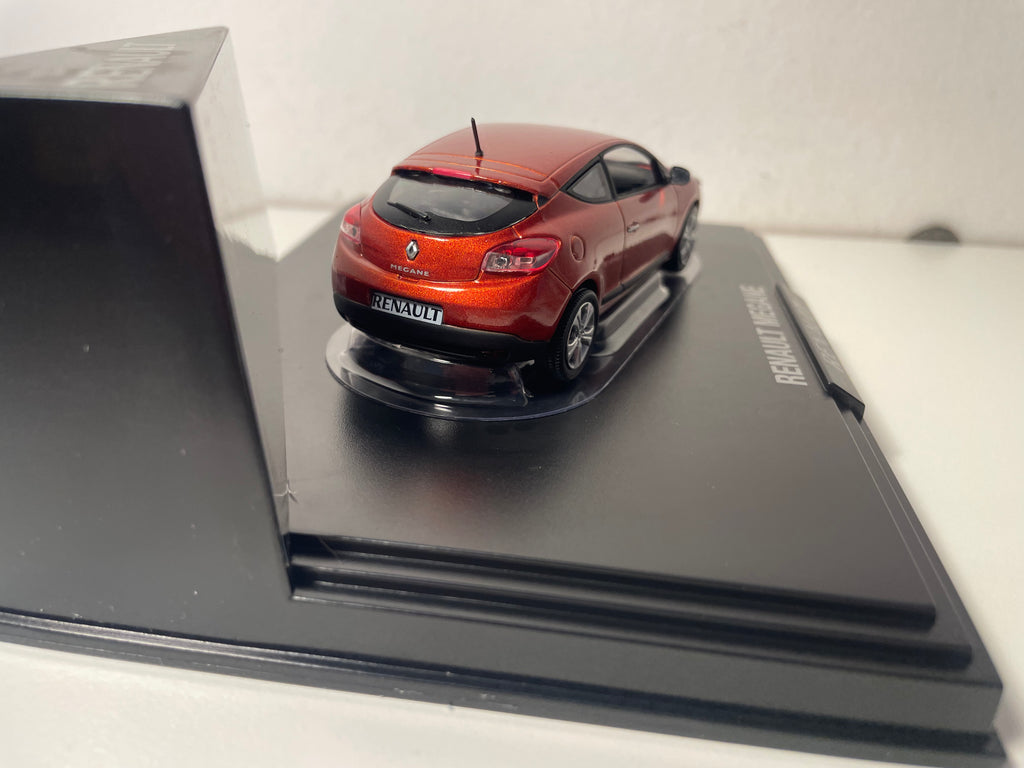 Renault Mégane coupe orange (orange Cayenne) - NOREV - box set rectangular (box N°8)