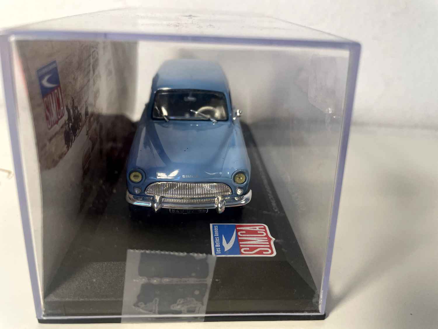 SIMCA Aronde Châtelaine azul de 1961