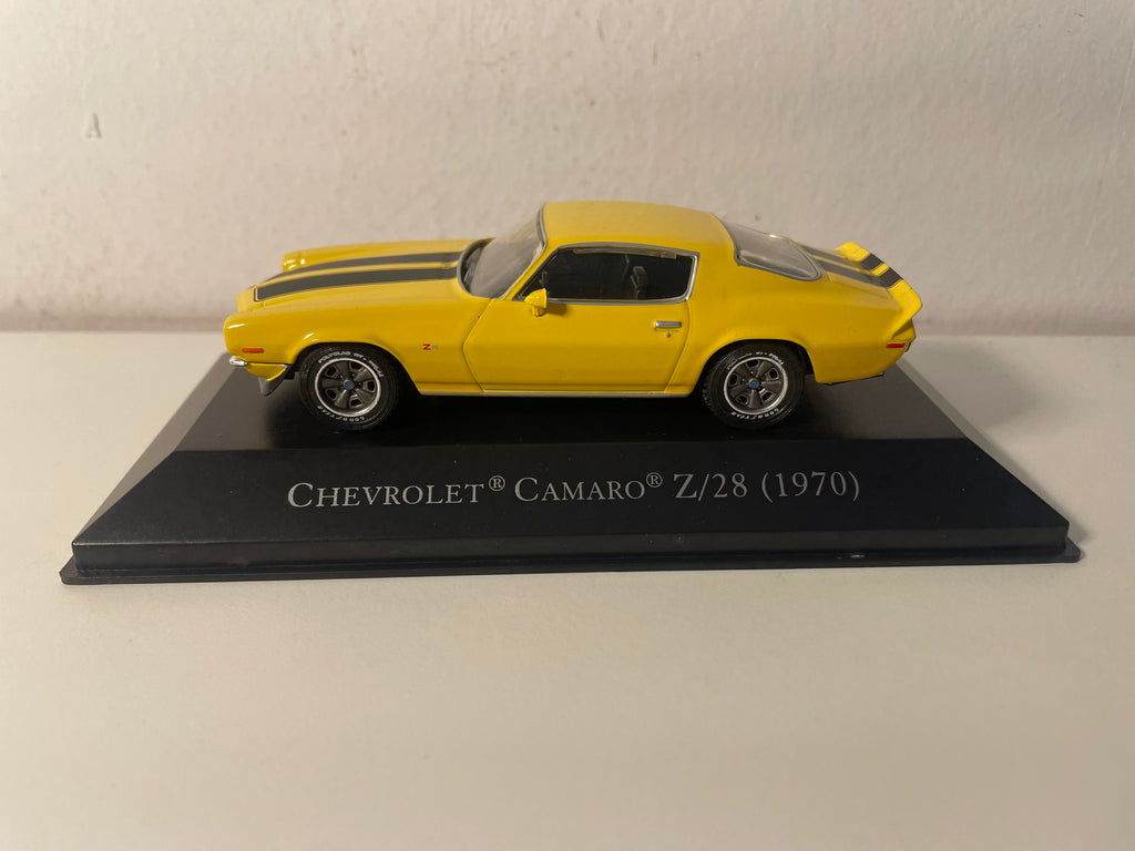 1970 Yellow and Black Chevrolet Camaro Z/28 (American Car)