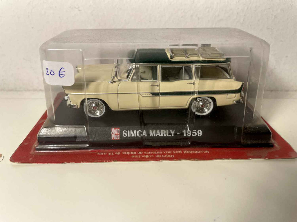Beige Simca Marly mat gréngem Daach an Daachträger vun 1959