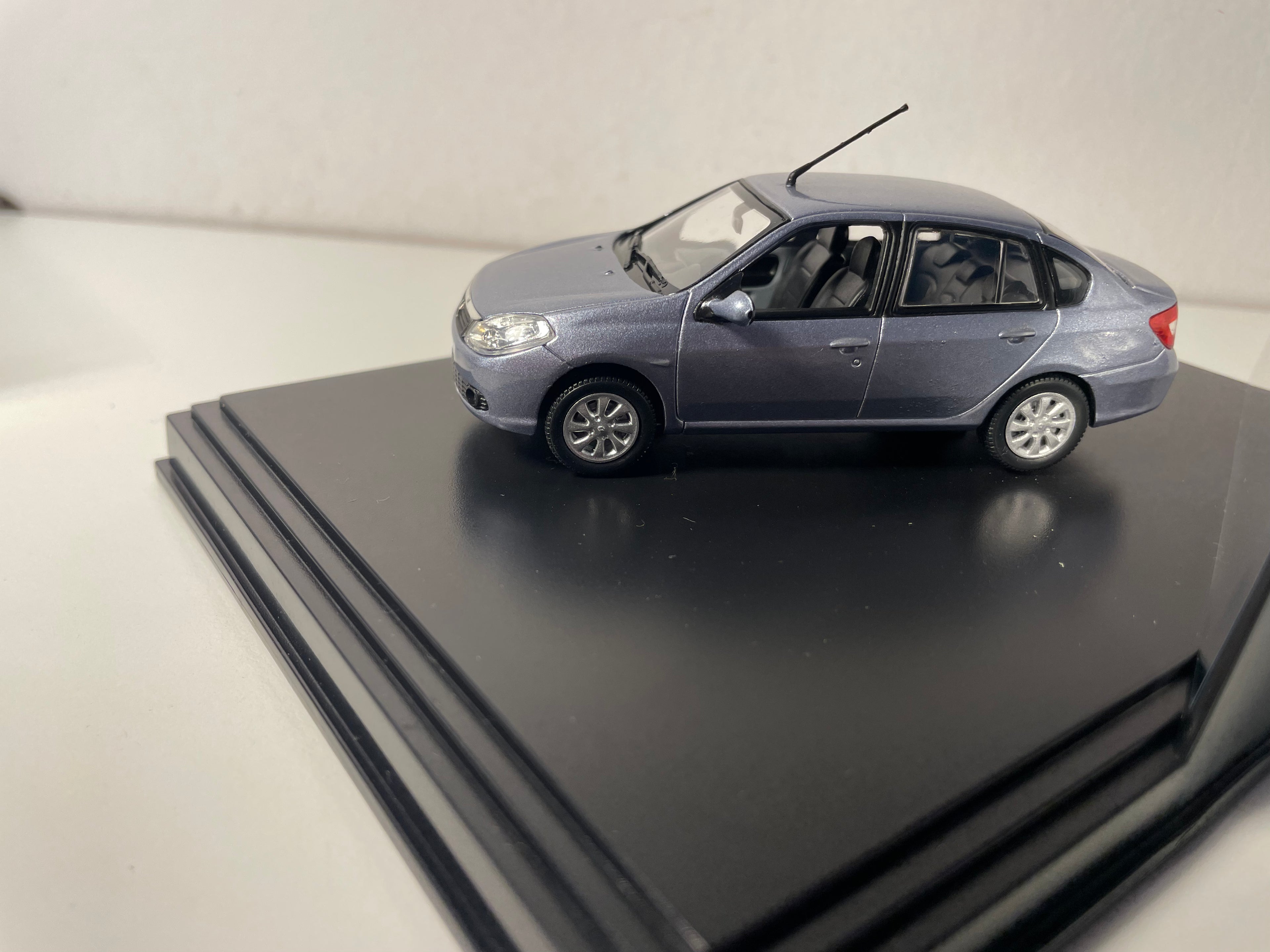 Renault Symbol - Thalia blue (foam blue) - NOREV - rectangular box set (box No. 14)