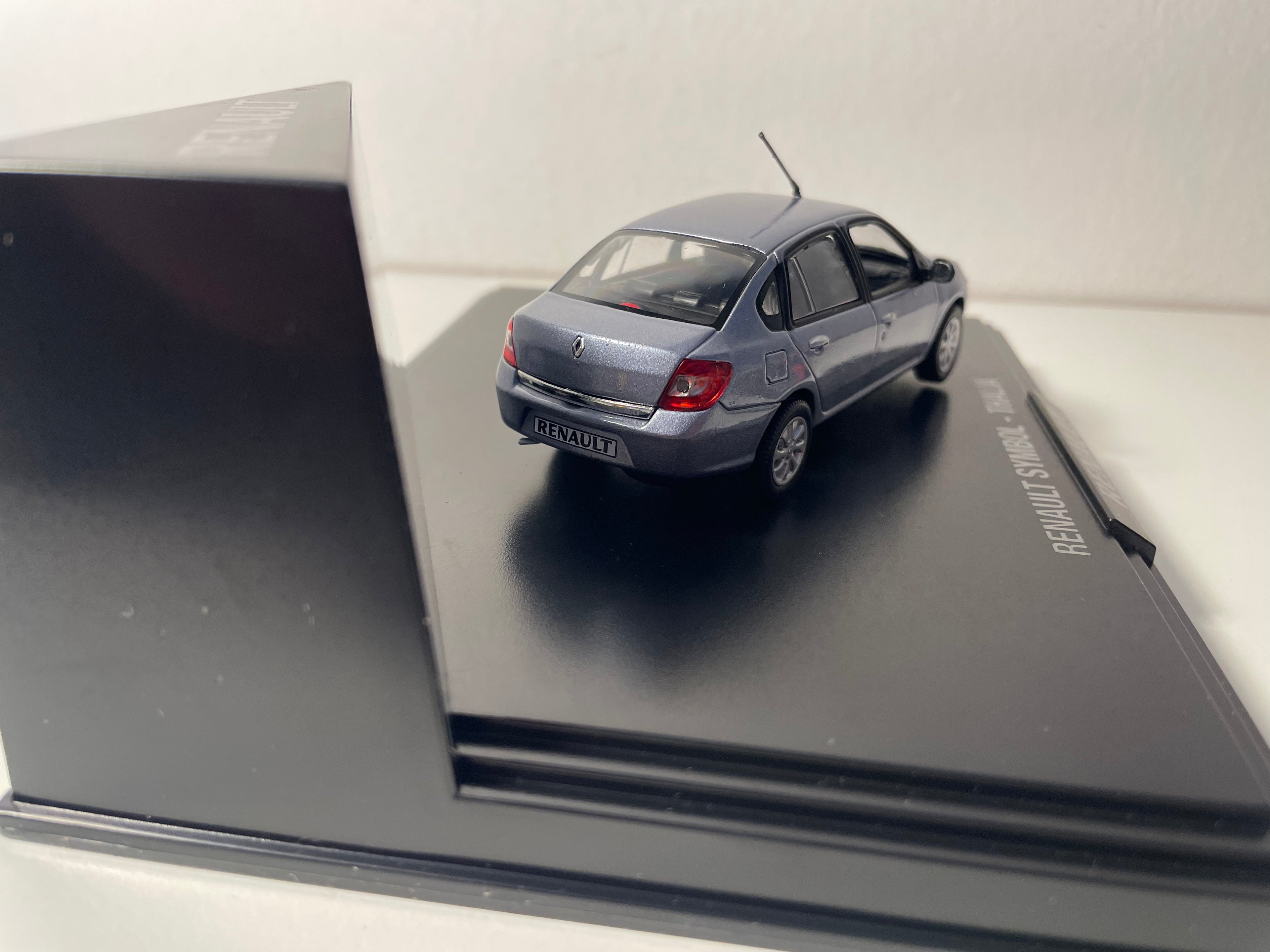 Renault Symbol - Thalia blue (foam blue) - NOREV - rectangular box set (box No. 14)