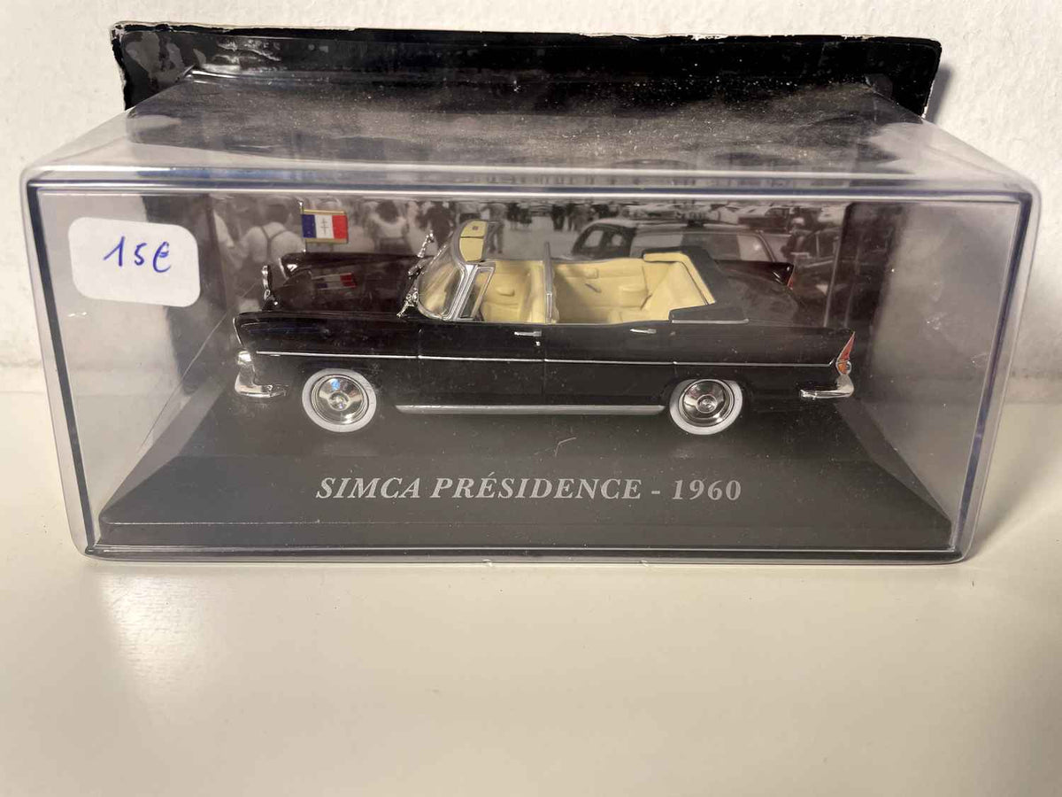 Black Simca Présidence aus 1960