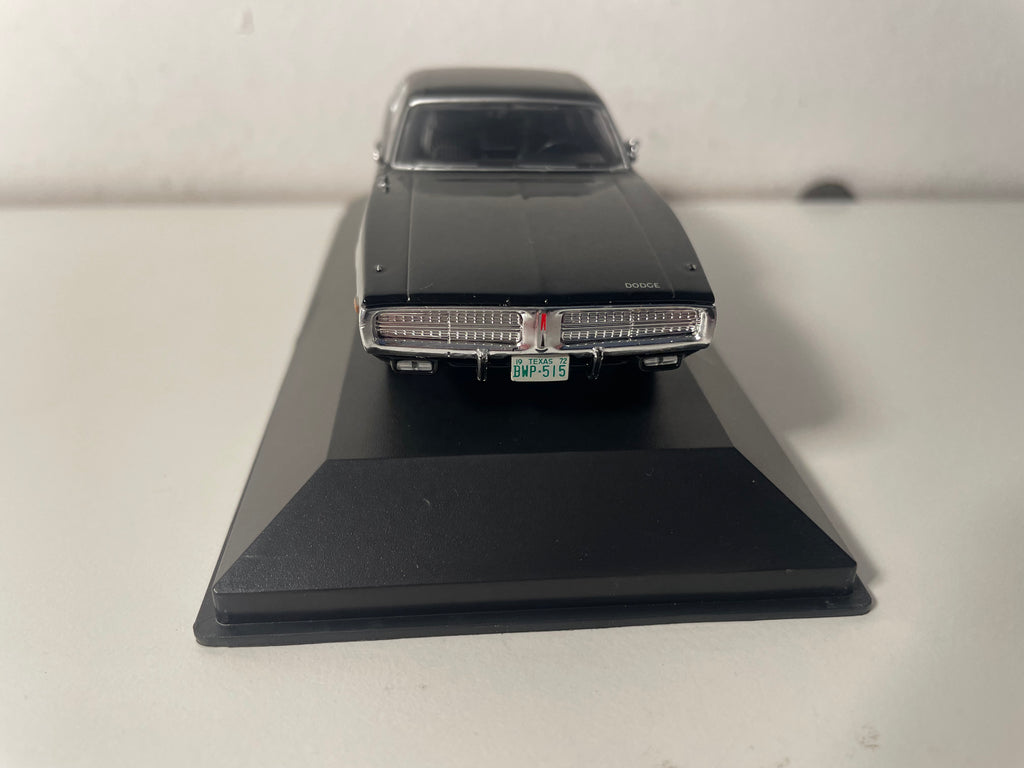 Dodge Charger noir de 1972 (voiture américaine)