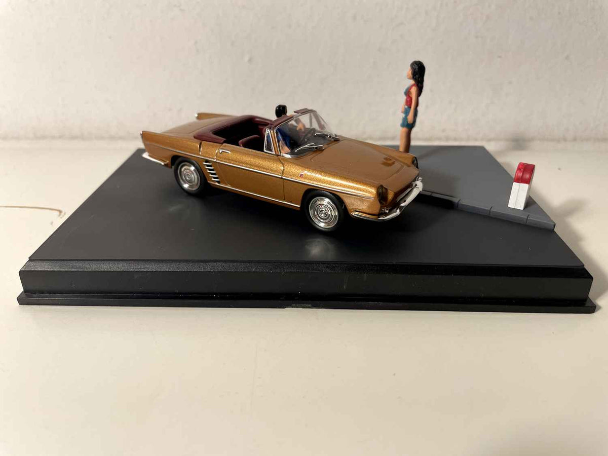 Renault Floride marron - La Nationale 7 - La route bleue