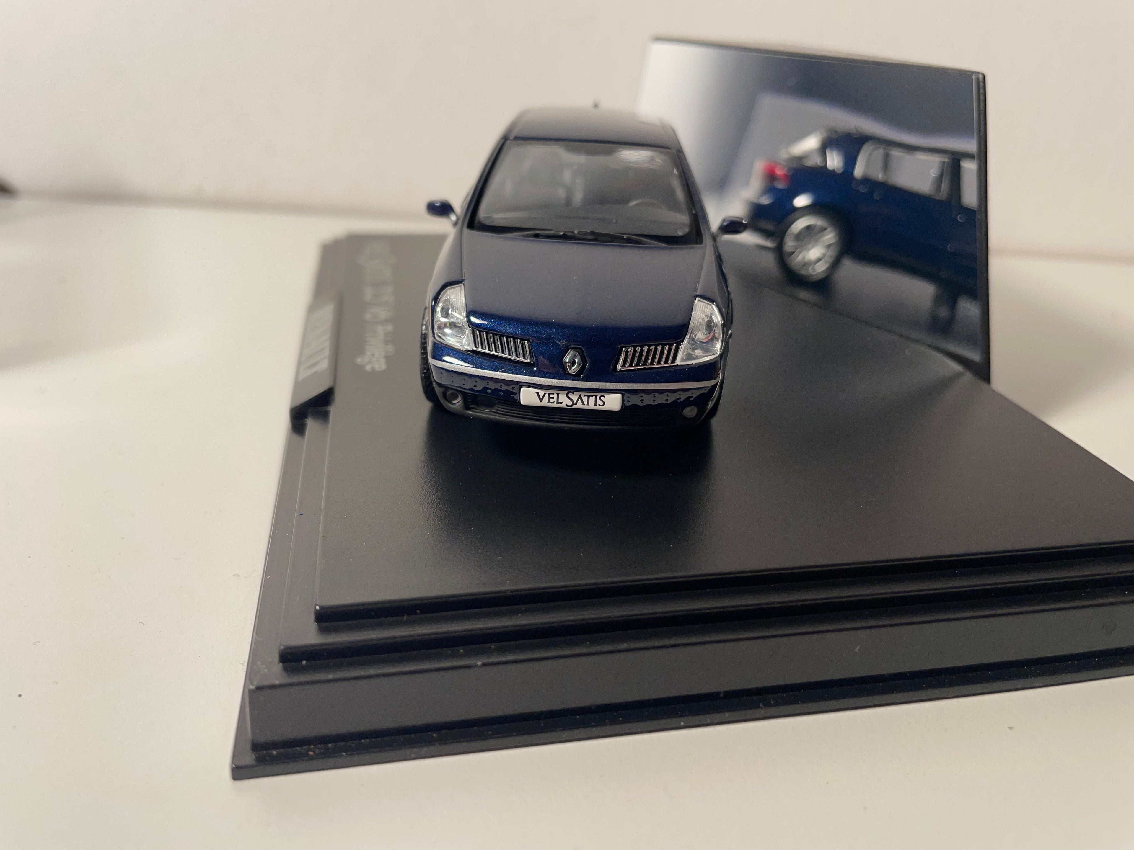 Renault Velsatis 3.5 V6 Privilège Azul - NOREV - Caixa Retangular (Caixa N°18)