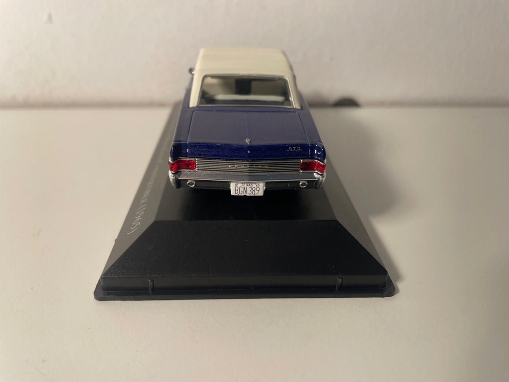 Pontiac Tempest Le Mans GTO Convertible azul de 1965 (coche americano)