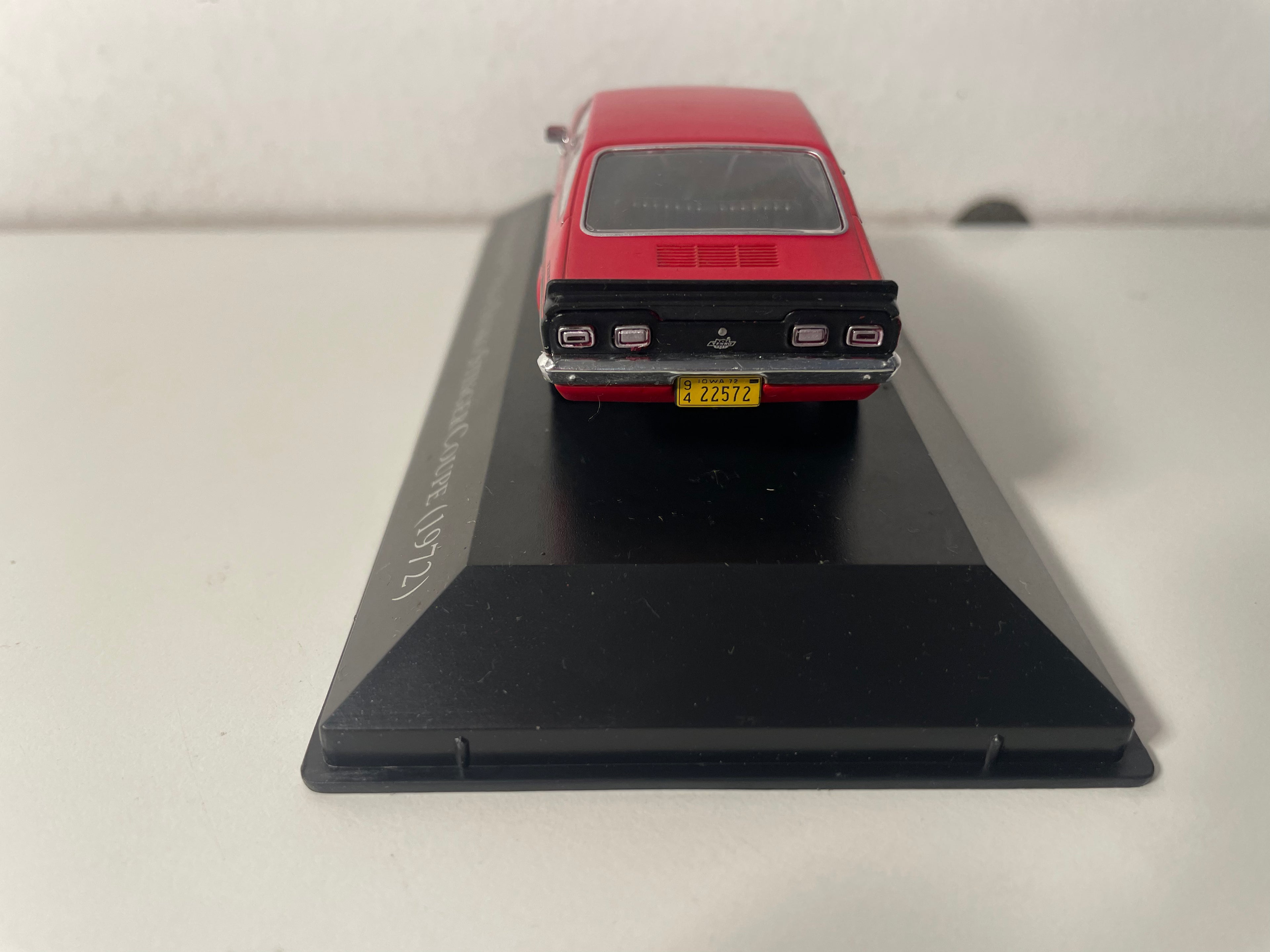 Chevrolet Vega Yenko Stinger Coupé rojo de 1972 (coche americano)