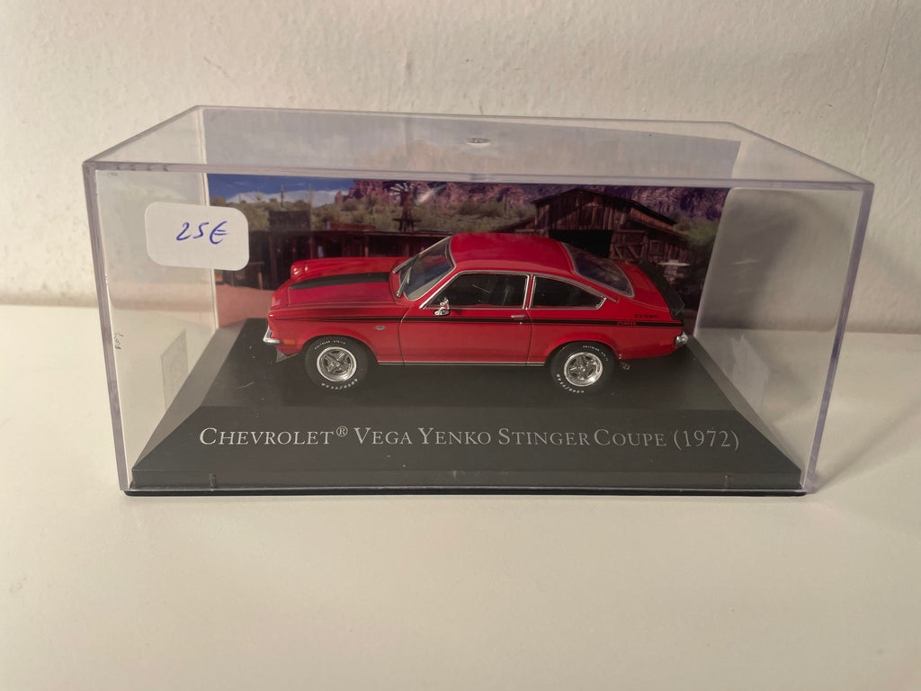 Chevrolet Vega Yenko Stinger Coupé rojo de 1972 (coche americano)