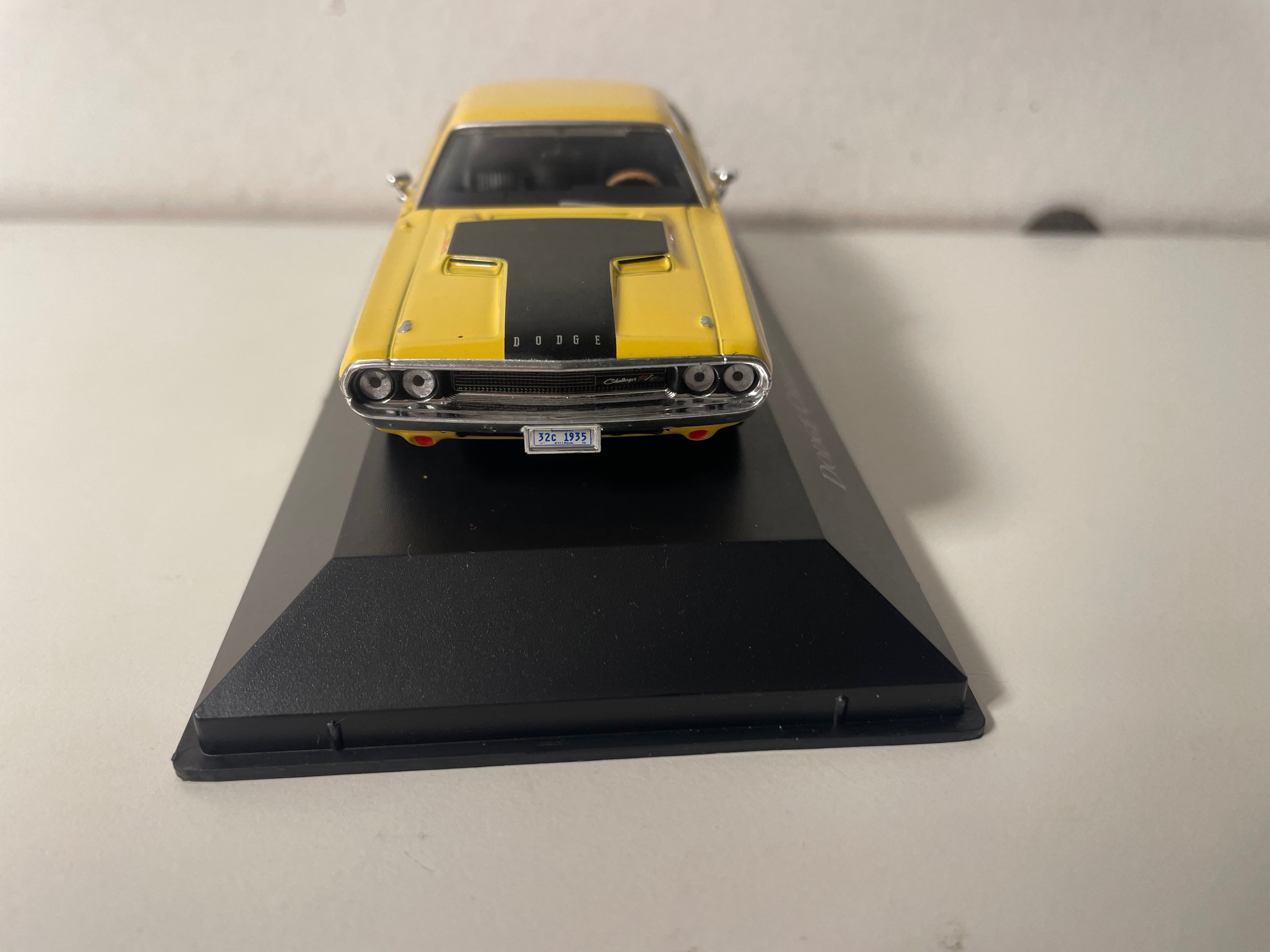 Dodge Challenger R/T 440 Gelb von 1970 (Amerikanisches Auto)