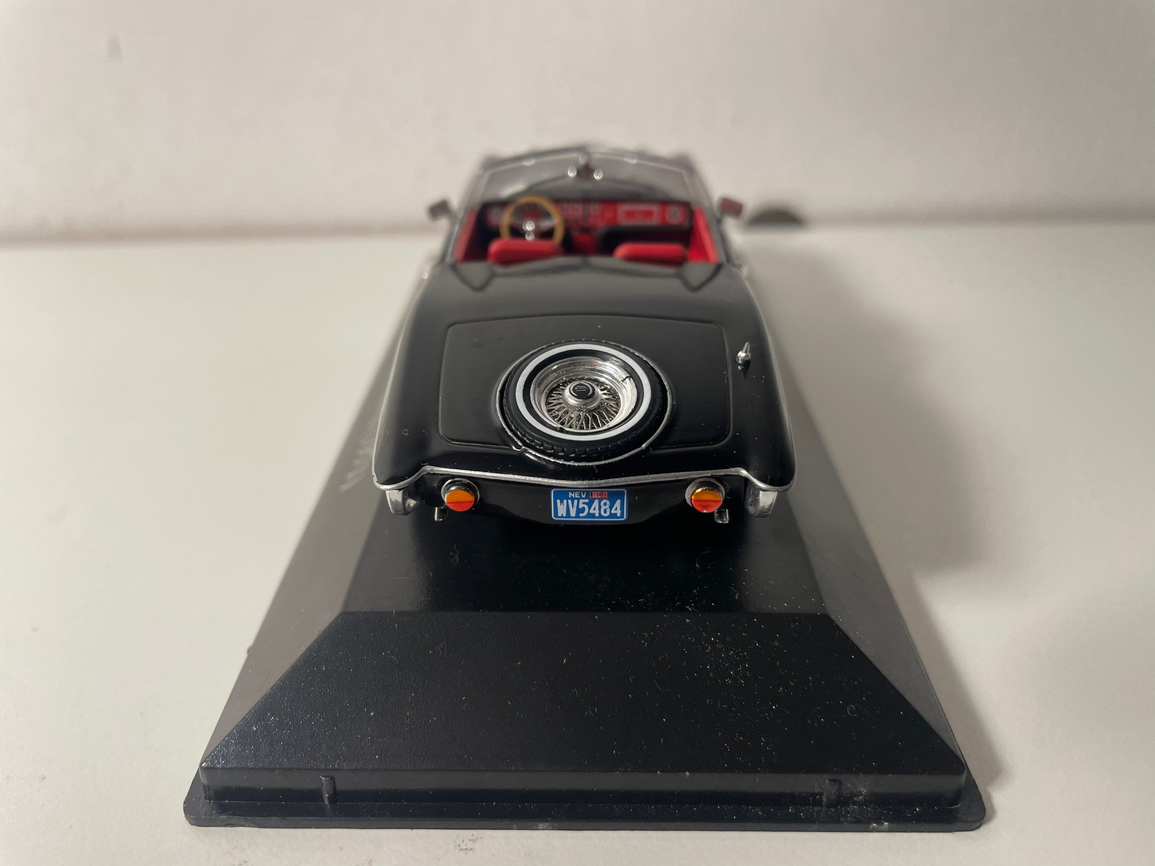 1971 Stutz Blackhawk Black (American Car)