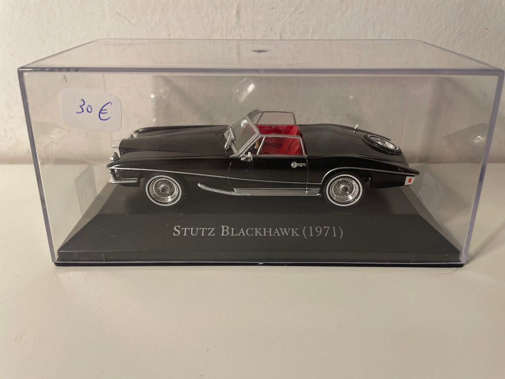 1971 Stutz Blackhawk Black (American Car)