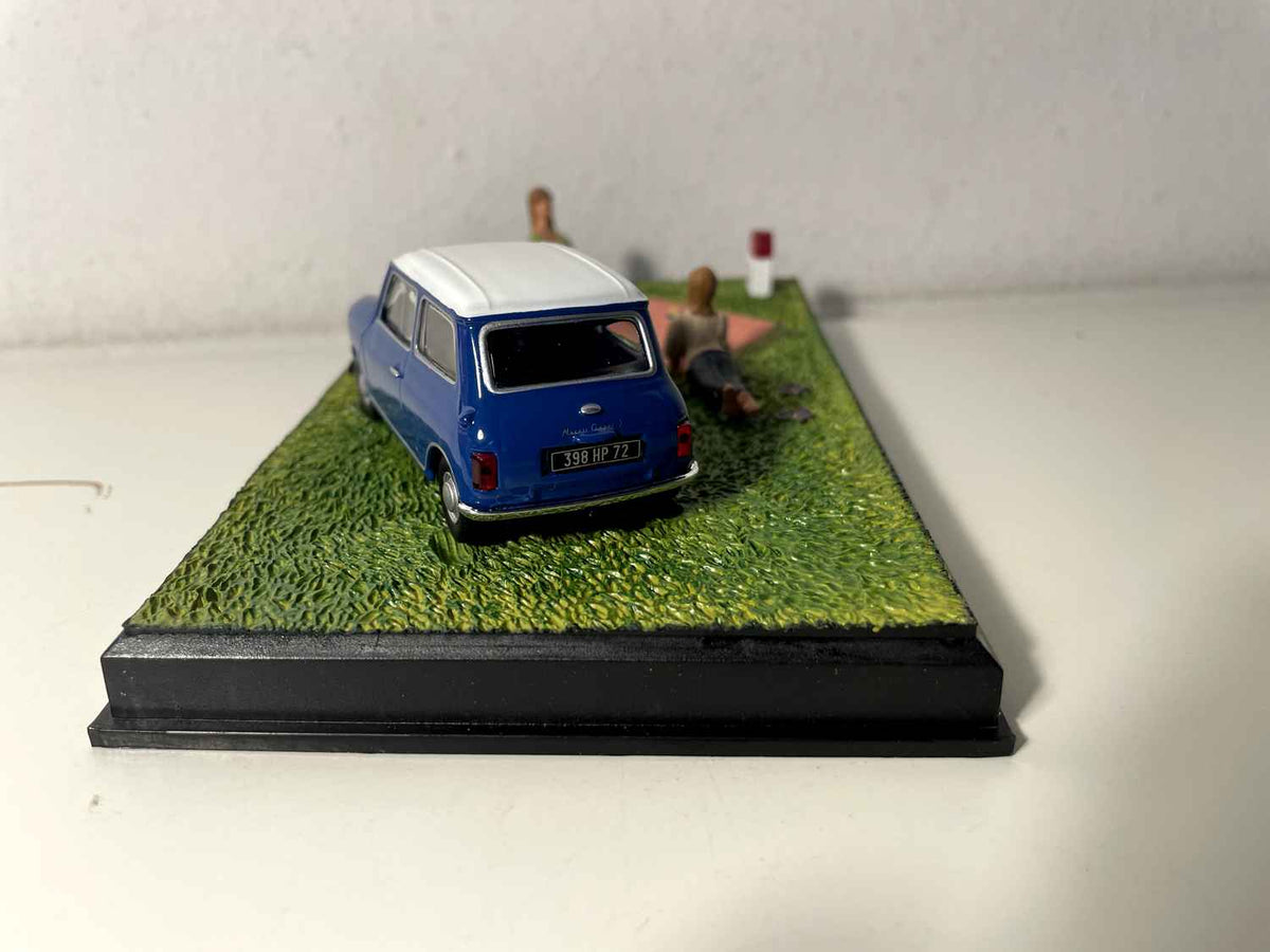Austin mini blo - La Nationale 7 - déi blo Strooss