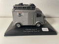 Citroën type H gris avec galerie - Les amis du type H (véhicule sans protection)