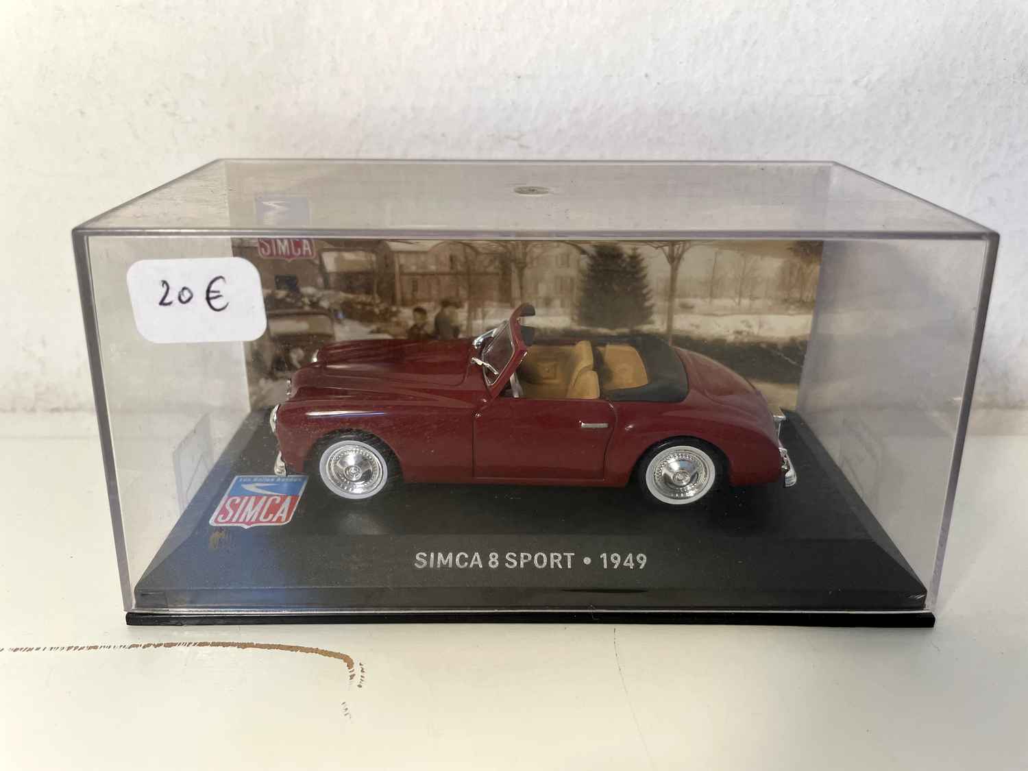 SIMCA 8 Sport Burdeos de 1949