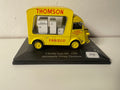 Citroën tipo HZ giallo del 1959 con pubblicità THOMSON - FRIGECO (veicolo senza protezione)