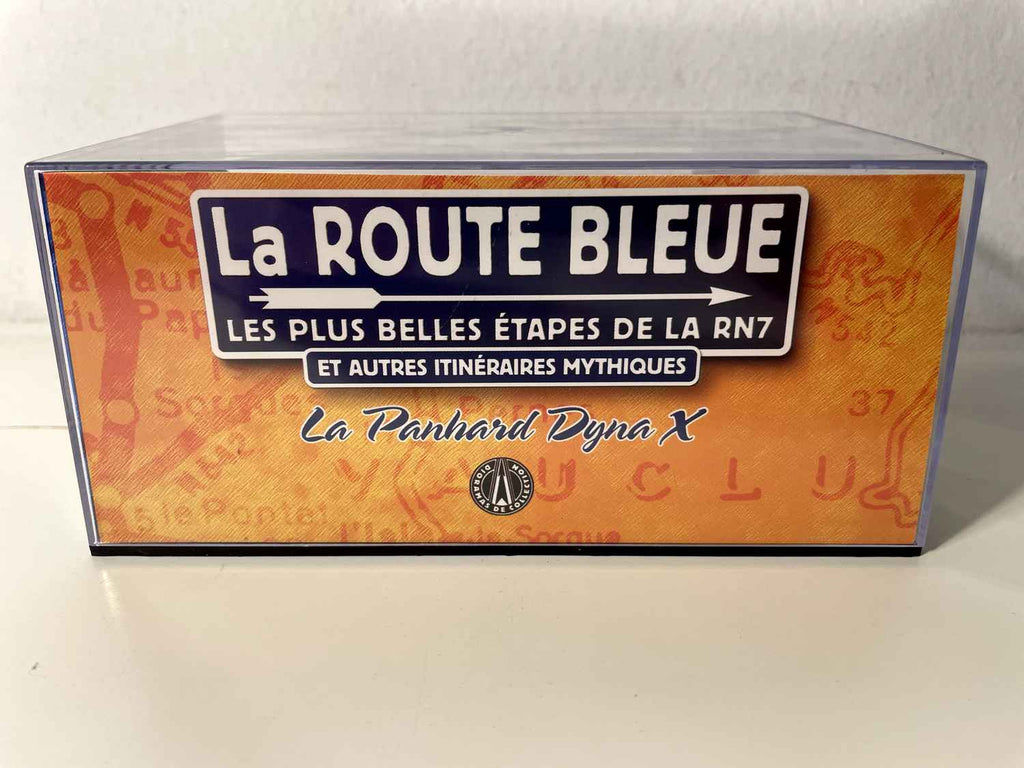 Panhard Dyna X bleue foncée - La Nationale 7 - La route bleue