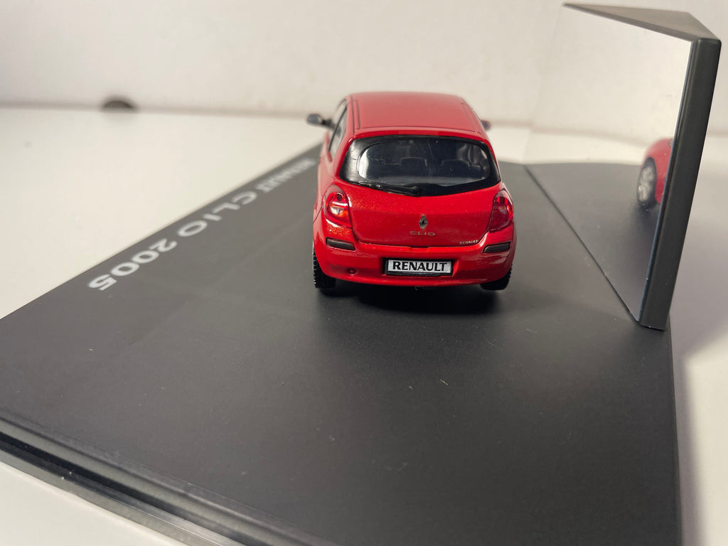 Renault Clio rouge foncé de 2005 - ELIGOR - coffret boite rectangle (boite N°24)