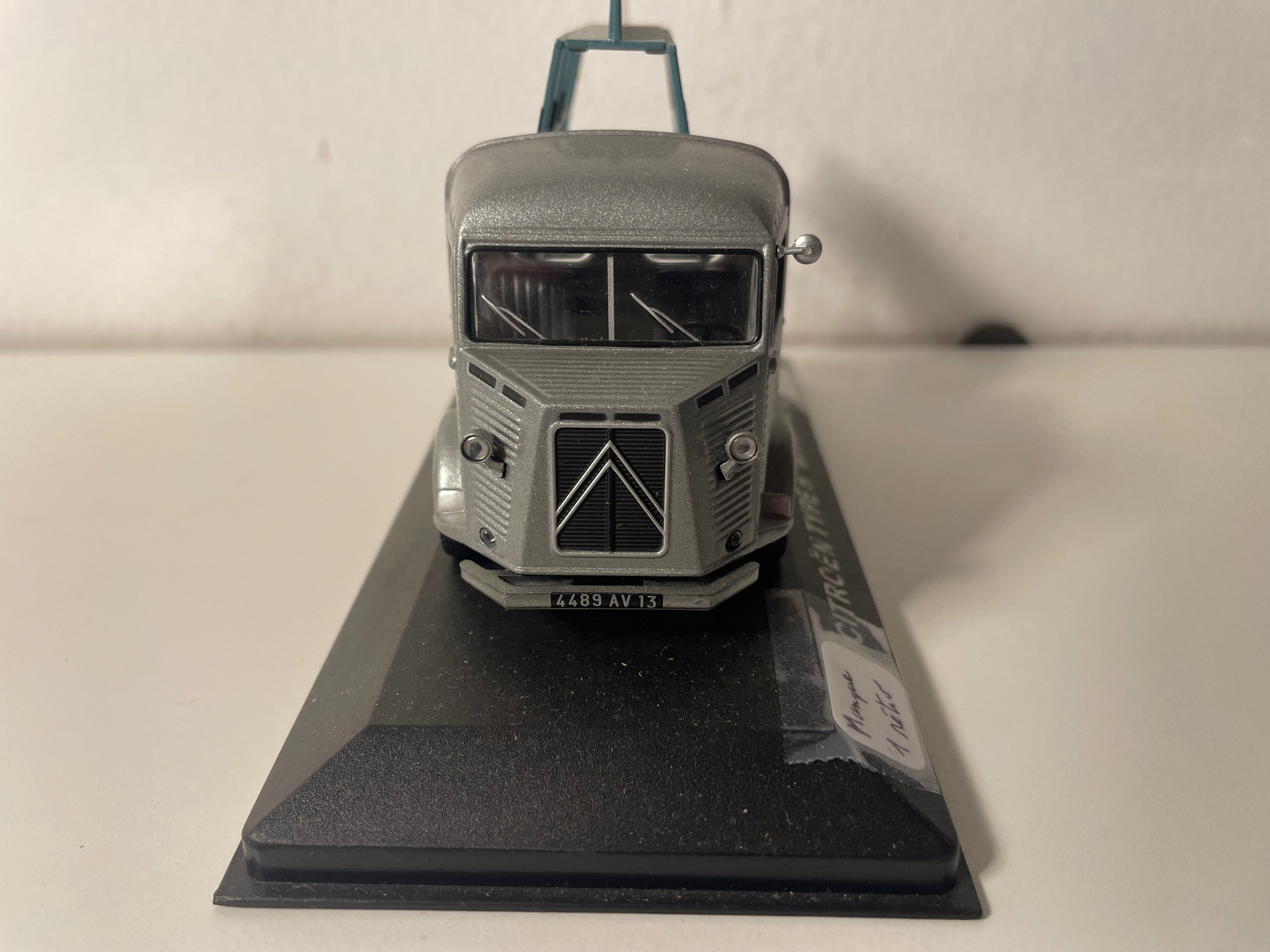 Citroën tipo H gris Miroitier (vehículo sin protección)