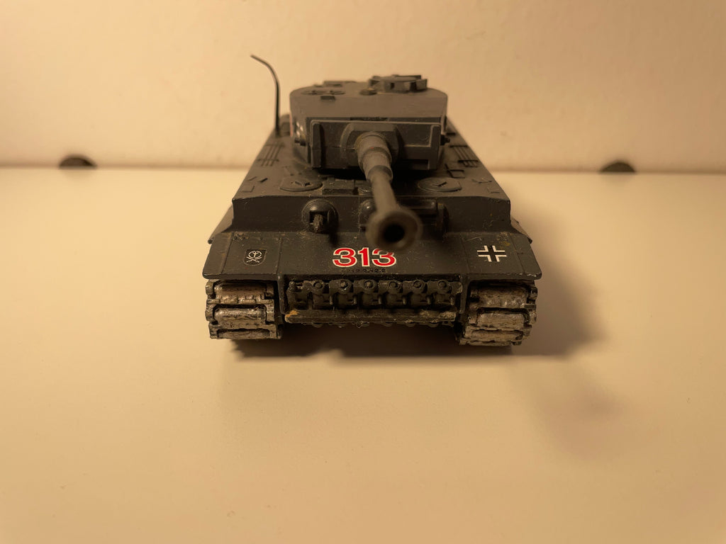 Veículo Militar - Tanque Tigre Solido N°222 12/1969 (fabricação francesa)