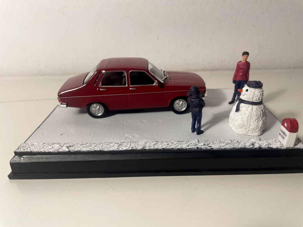 Renault 12 TL Bordeaux - La Nationale 7 - The Blue Road