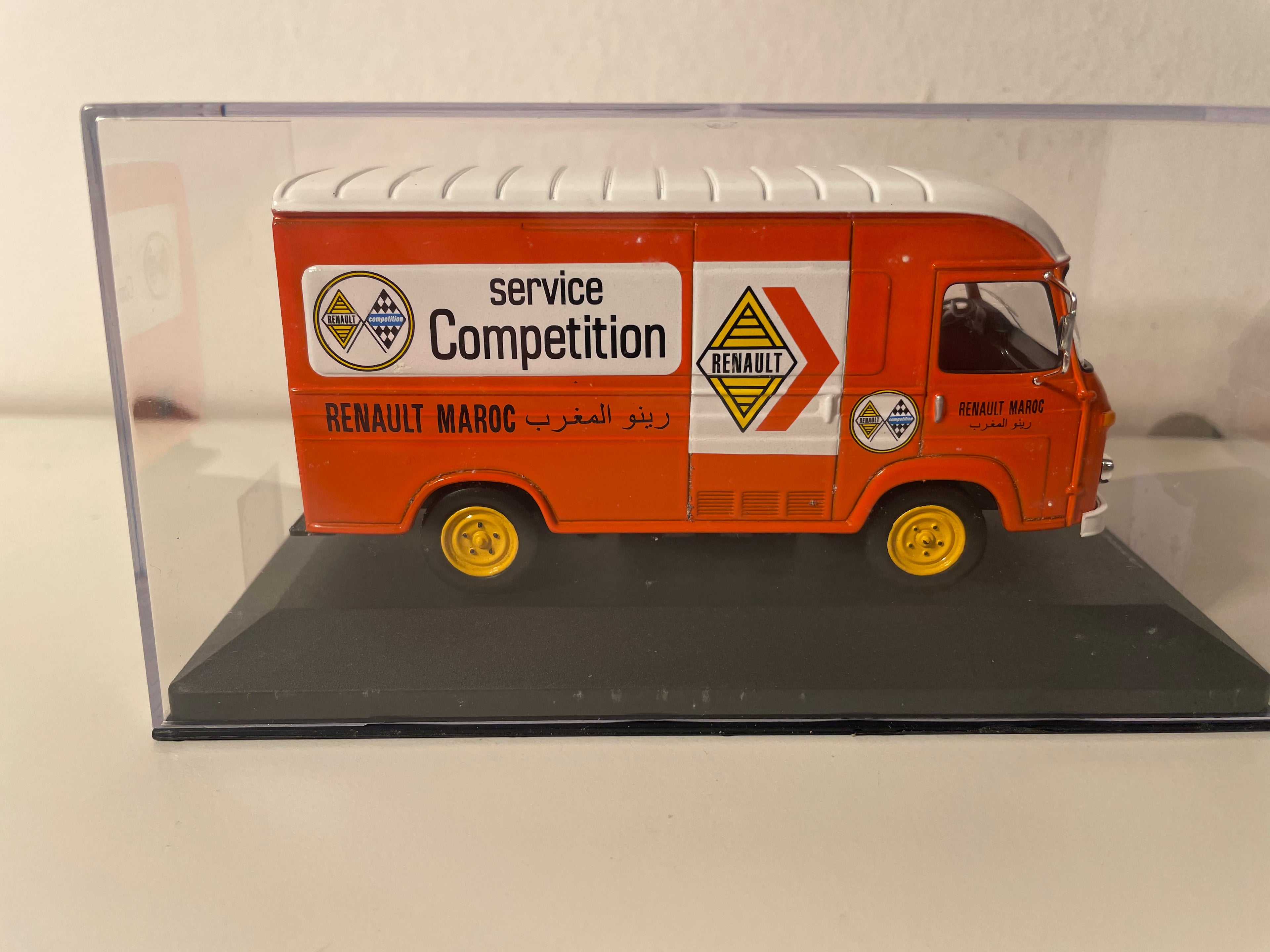 Saviem SG2 Van (Renault) Morocco Rally Assistance (Cofradis Collection)