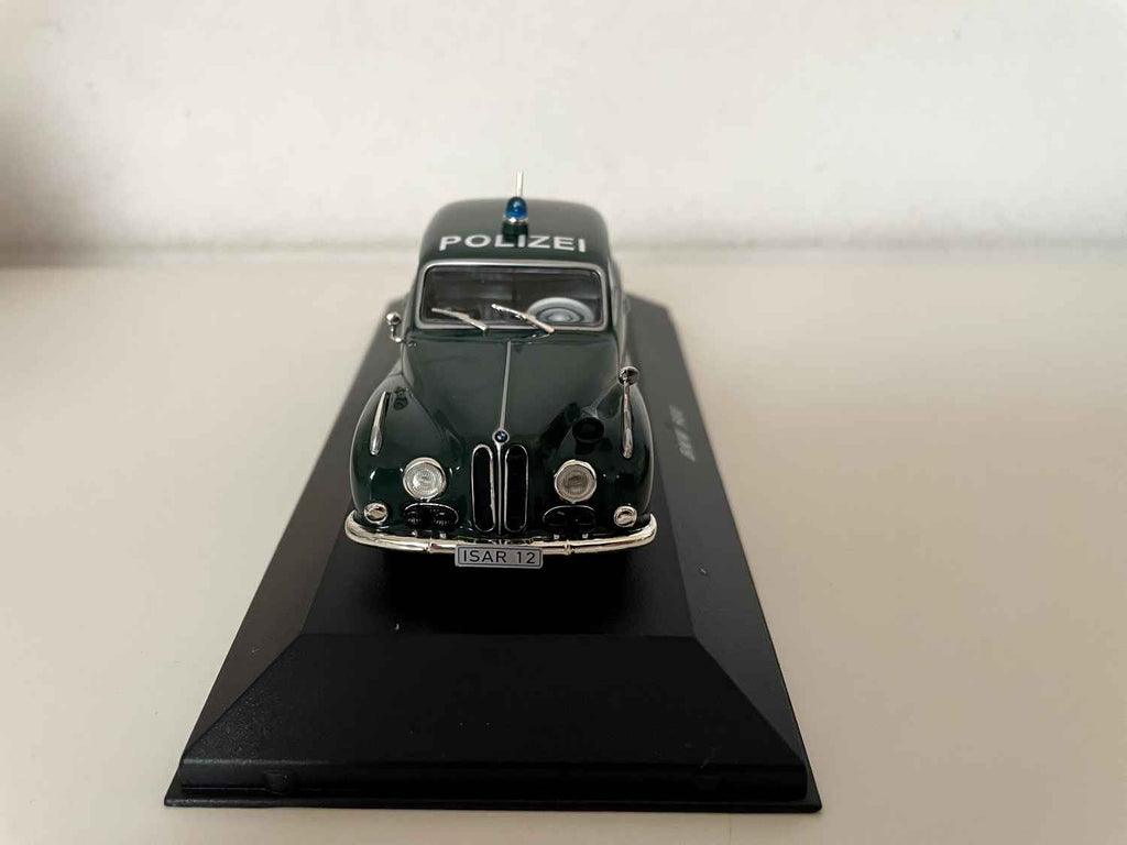 BMW 501 donkergroen POLITIE