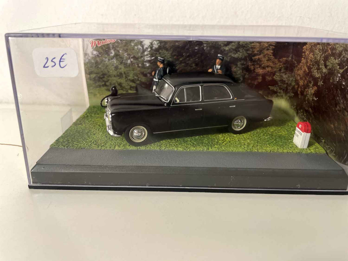 Peugeot 403 schwaarz - La Nationale 7 - d'blau Strooss