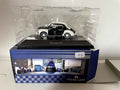 Schwaarz-wäiss Renault 4 CV PARÄIS POLICE