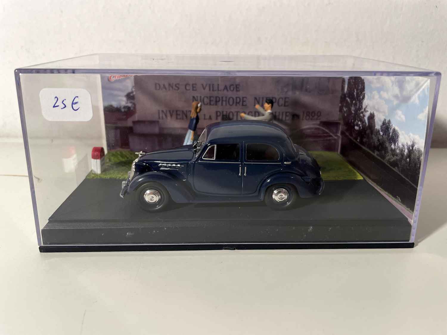 Simca 8 Azul Escuro - La Nationale 7 - a Estrada Azul