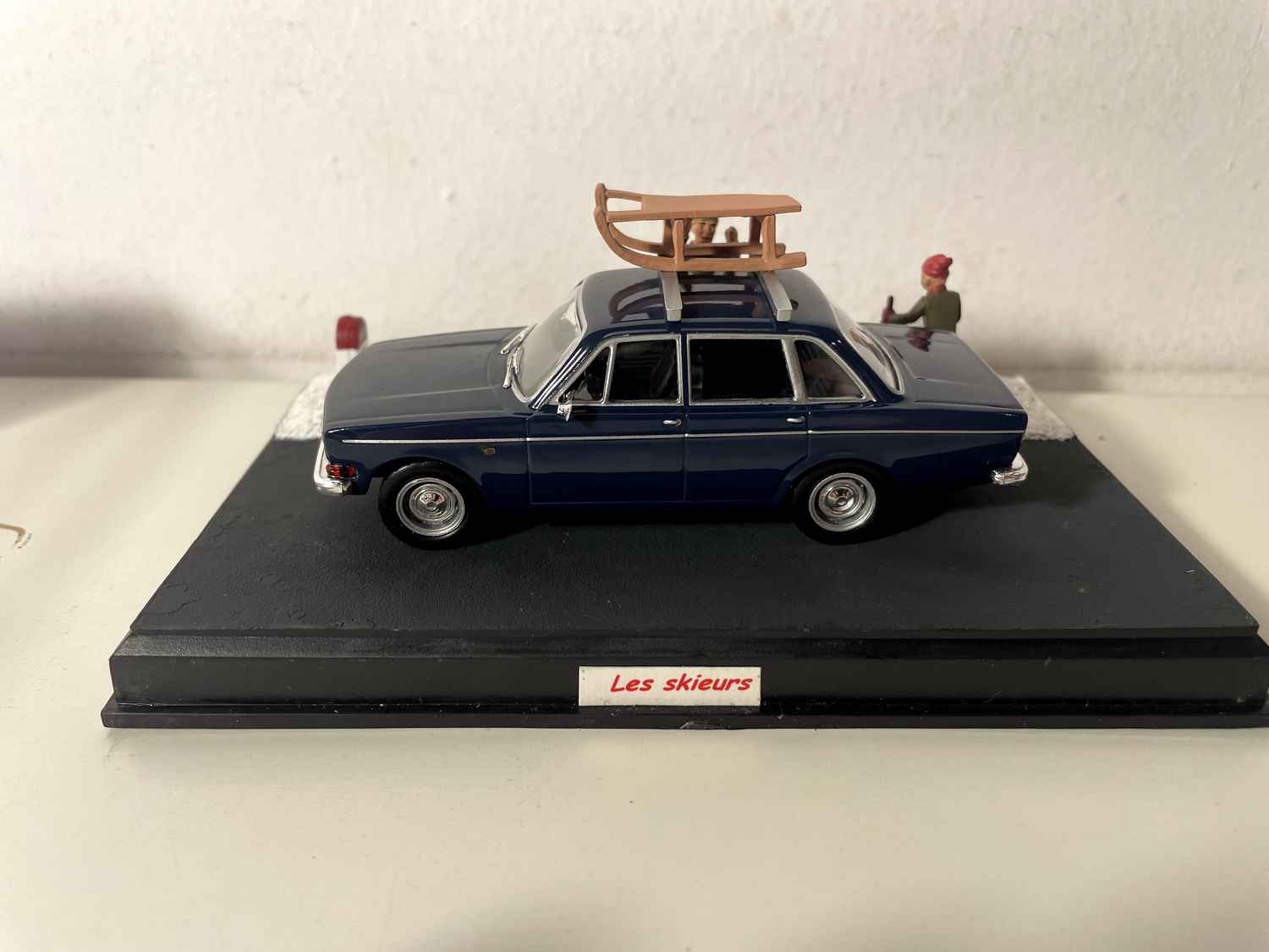 Volvo 144 bleue - La Nationale 7 - la route bleue
