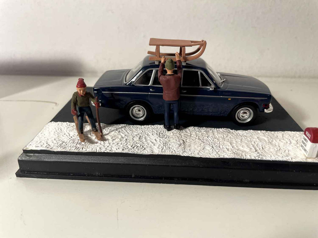 Volvo 144 bleue - La Nationale 7 - la route bleue