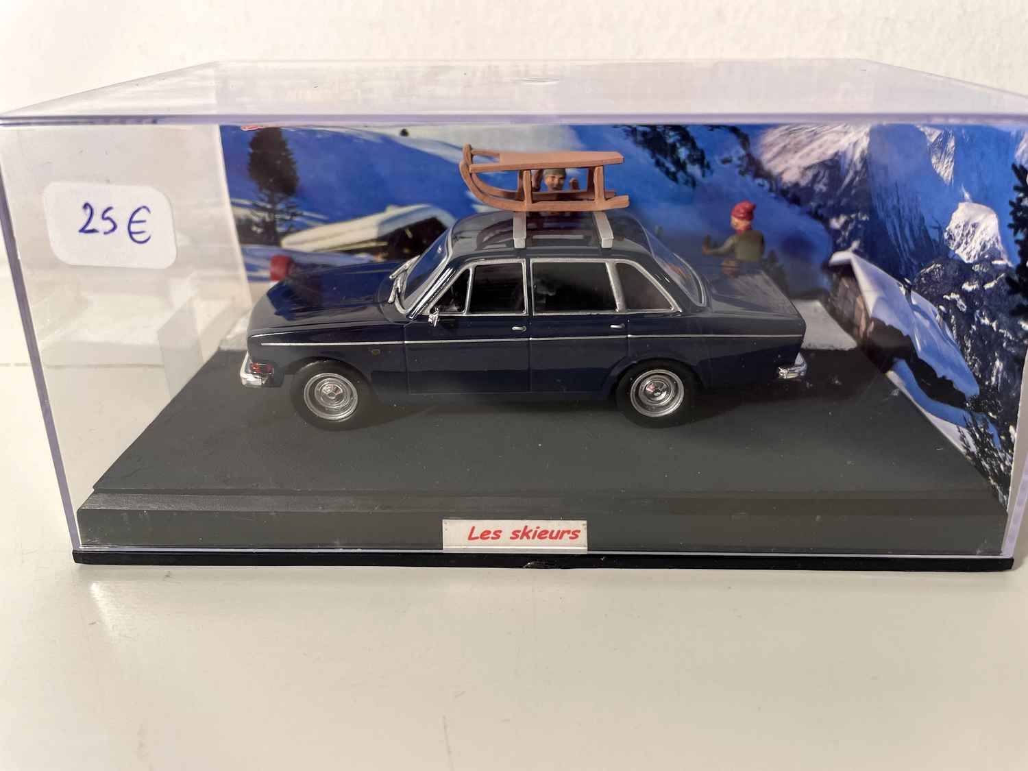 Volvo 144 bleue - La Nationale 7 - la route bleue